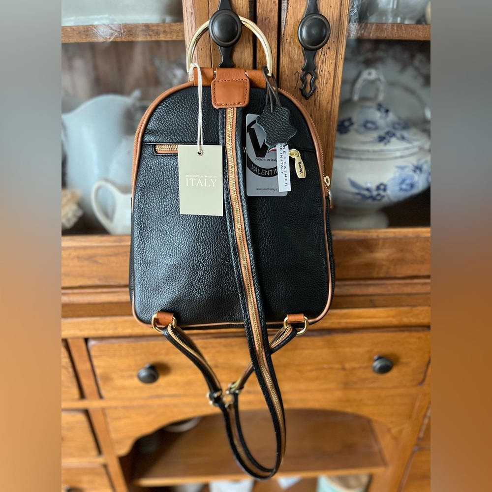 Valentina NWT Black and Tan Leather Backpack Style Handbag Made in Italy - Picture 2 of 8